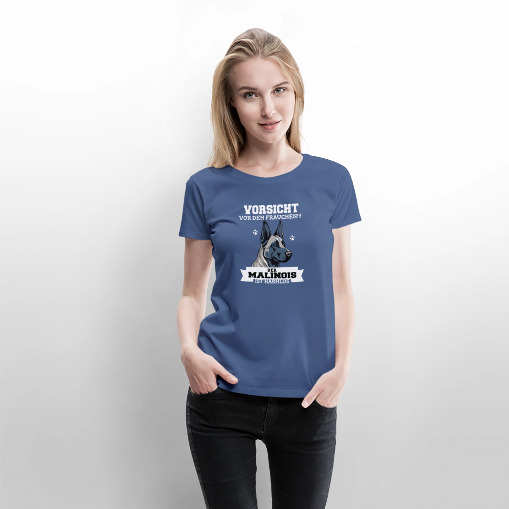 Vorsicht vor dem Frauchen der Malinois ist harmlos Frauen Premium Bio T-Shirt - Taubenblau